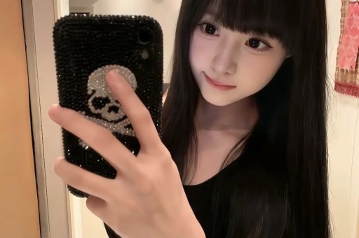 土味短剧逆袭？有人一夜爆红有人人设崩塌谁是真顶流？